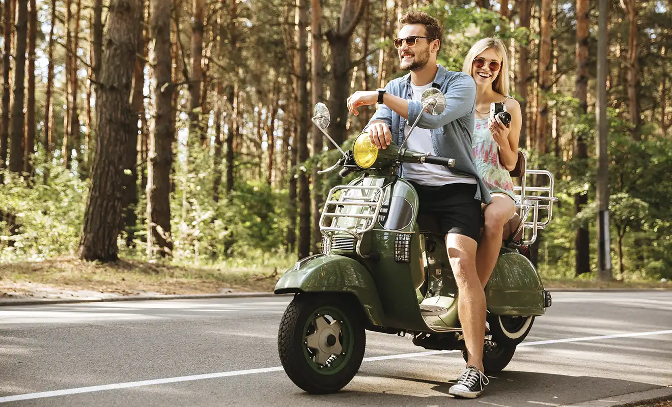 Sardaigne à moto : 5 routes incontournables entre plages, villages et montagnes
